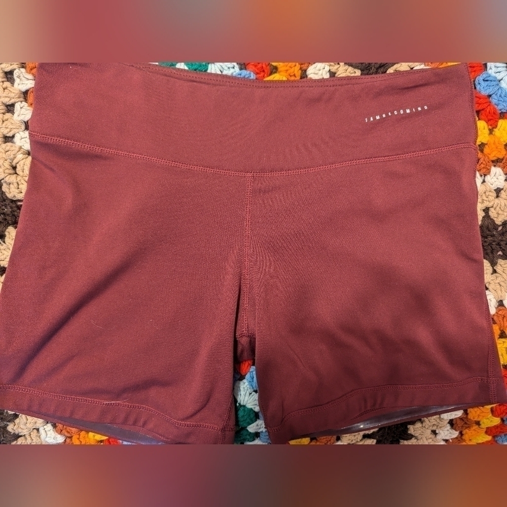 Seamless High-Rise Athletic Shorts - Wine